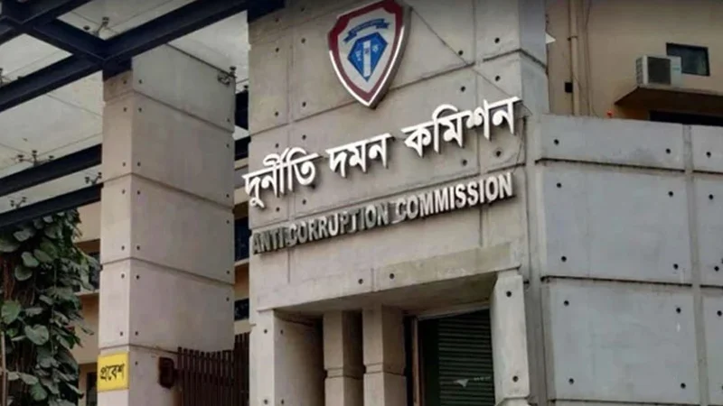 দুই উপদেষ্টার এপিএস ও পিও’র বিষয়ে অনুসন্ধানে নামছে দুদক